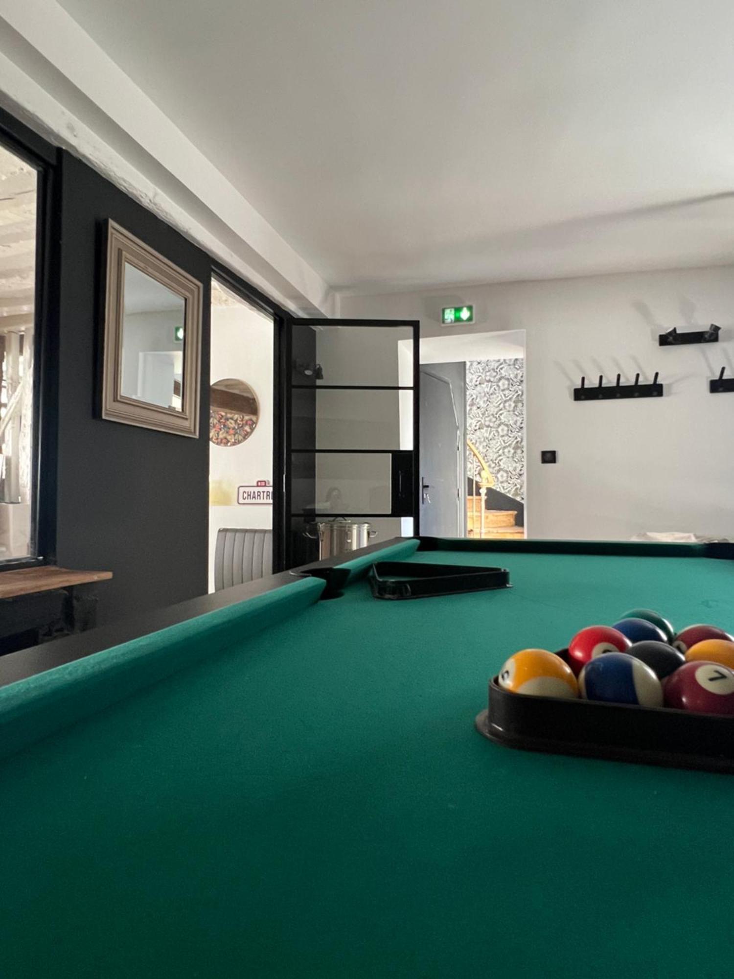 Le Chene Fleuri Bed & Breakfast Chartres Bagian luar foto