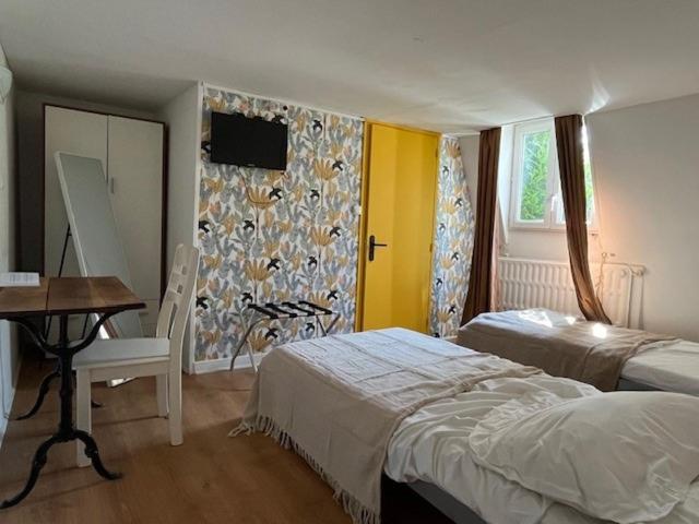 Le Chene Fleuri Bed & Breakfast Chartres Bagian luar foto