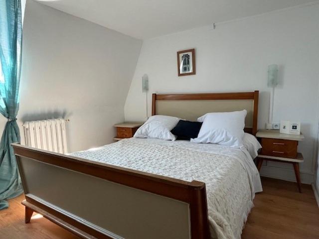 Le Chene Fleuri Bed & Breakfast Chartres Bagian luar foto