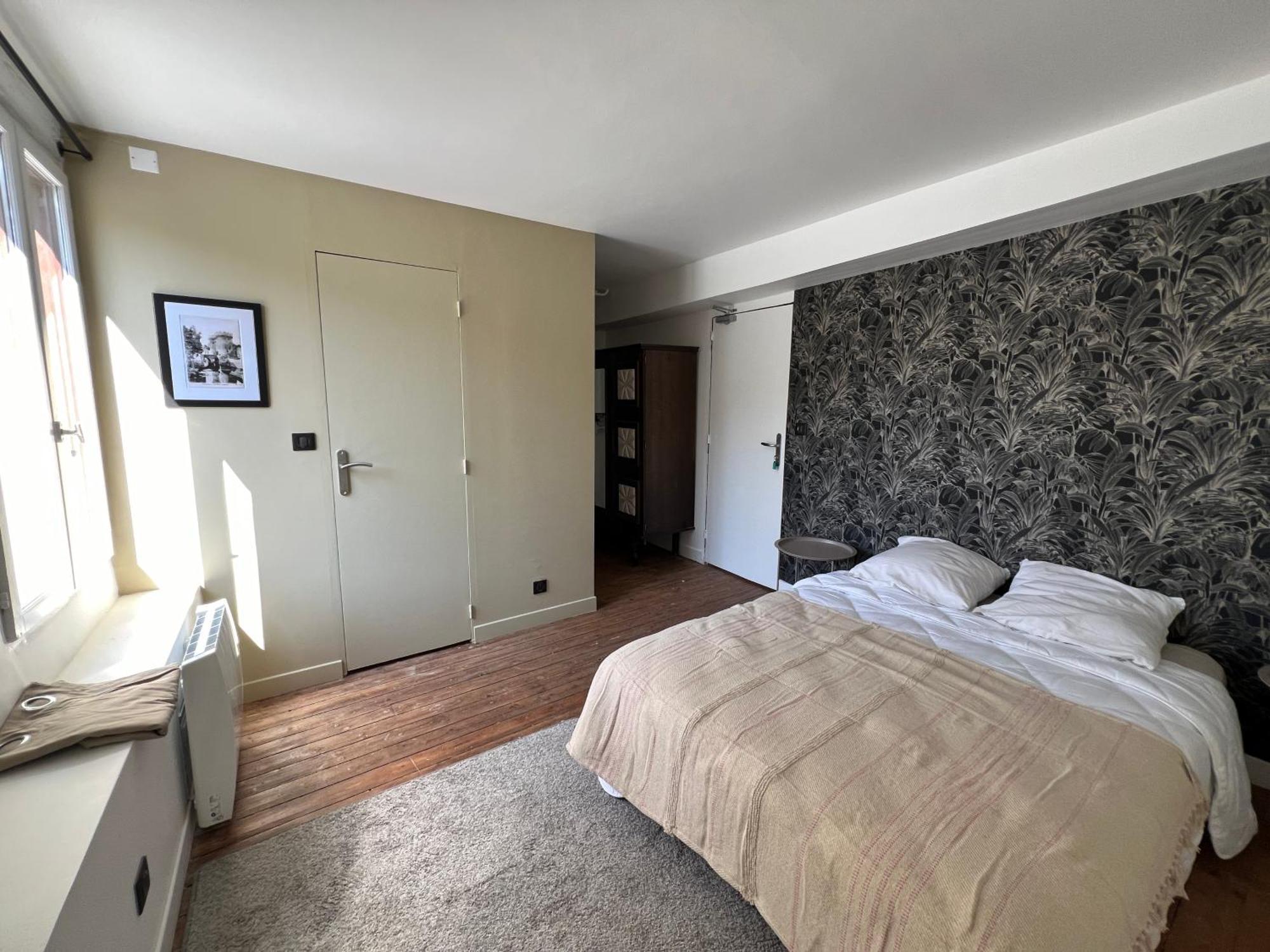 Le Chene Fleuri Bed & Breakfast Chartres Bagian luar foto
