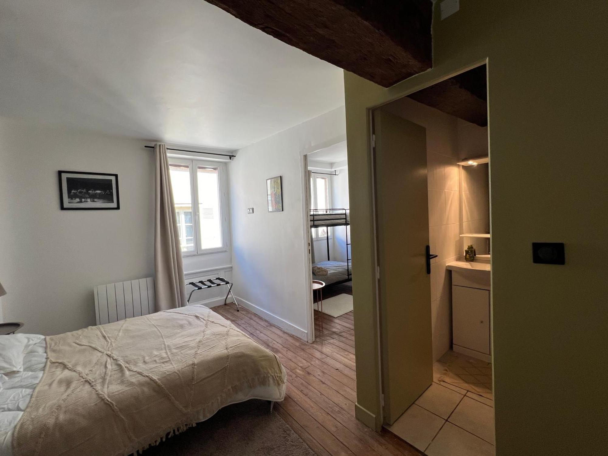 Le Chene Fleuri Bed & Breakfast Chartres Bagian luar foto